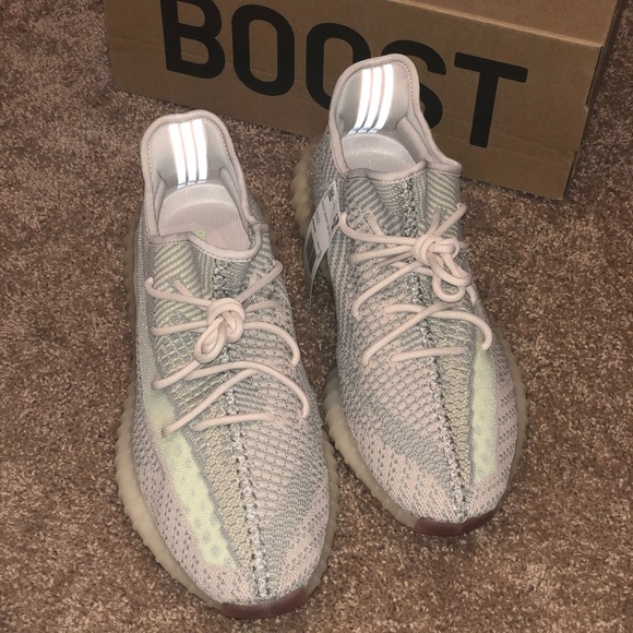 Yeezy Boost 350 V2 Citrin - Picture 3 of 8